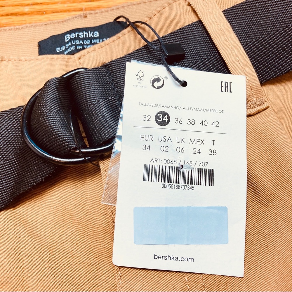 Chino trousers with belt